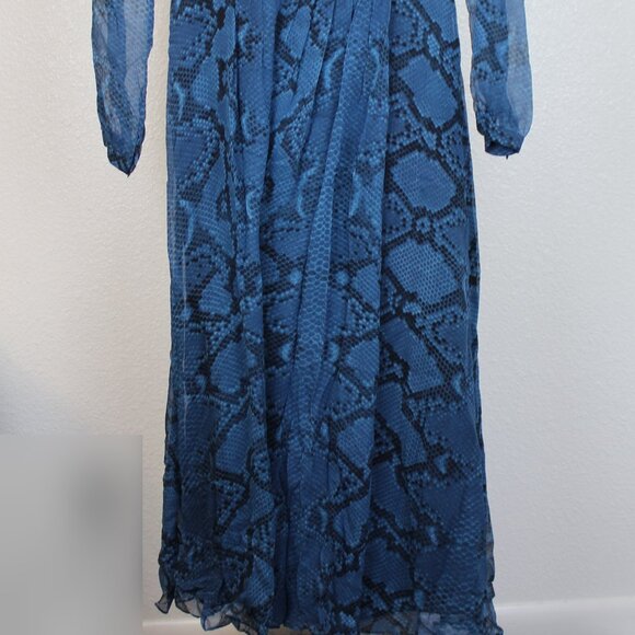 NWT Burberry Silk Snake Print Midi Dress | Elegant & Chic for Work & Events - Picture 14 of 16